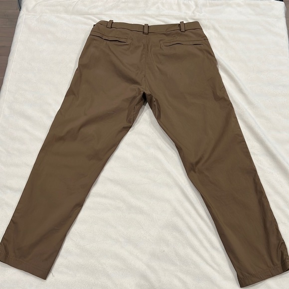 Lululemon Men’s 32”x 27” Commission Pant Classic - Artifact Color - Picture 4 of 11